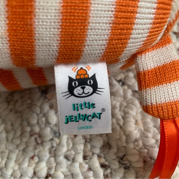 ✨2/$20✨ Little Jellycat Giraffe with Rattle. - Picture 5 of 6